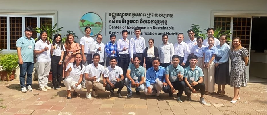 Twenty-one participants from four attached high schools of the CE SAIN with mini-ATPs participate in the SHGBEE Cambodia’s organizational meeting and planning workshop organized by SEARCA.