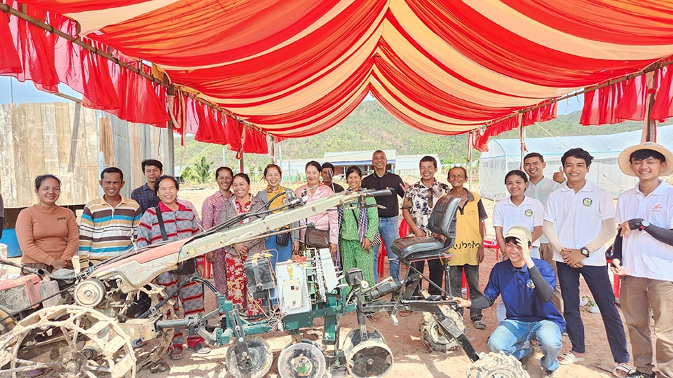 Promoting open system machinery: Knowledge and technology transfer in Southeast Asia