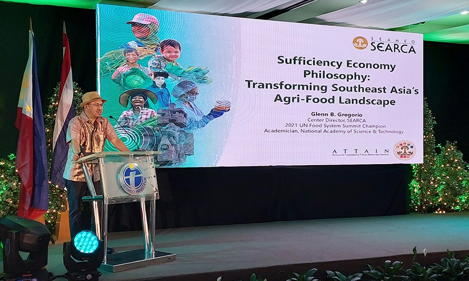 SEARCA Center Director highlights "agriculture with a heart" in Thai Sufficiency Economy Symposium