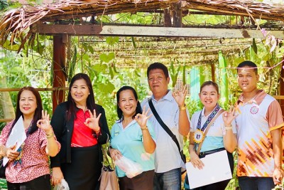 SEARCA joins local gov&#039;t and DepEd Los Baños in project launch, institutionalizing school gardens